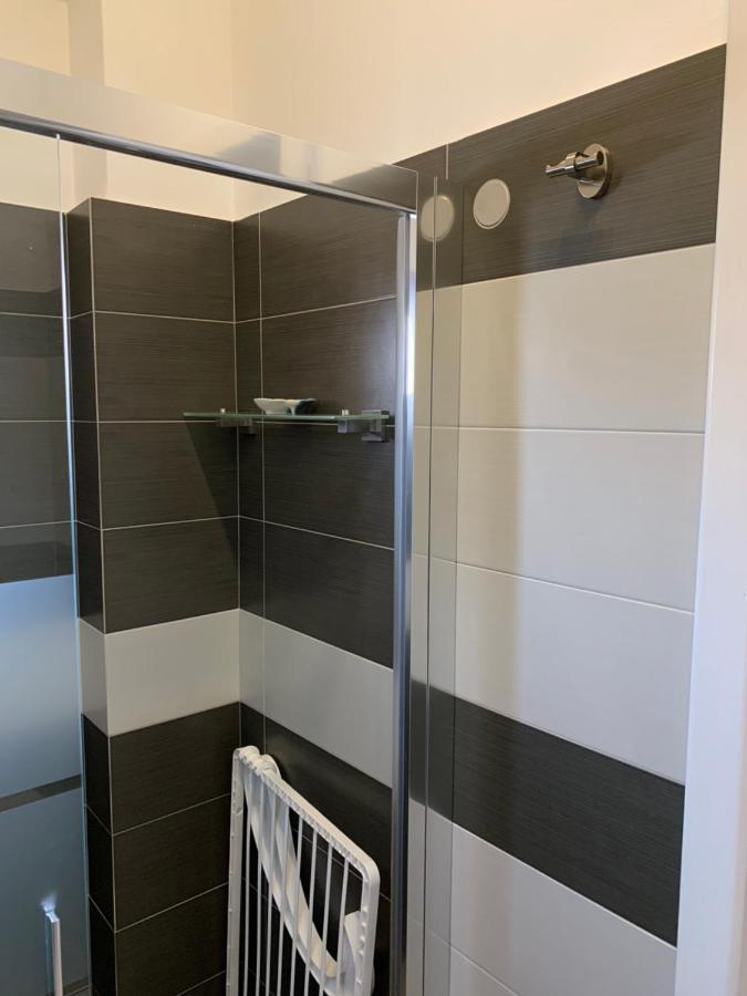 Aquarama Rooms & Apartments Torre Squillace Екстериор снимка